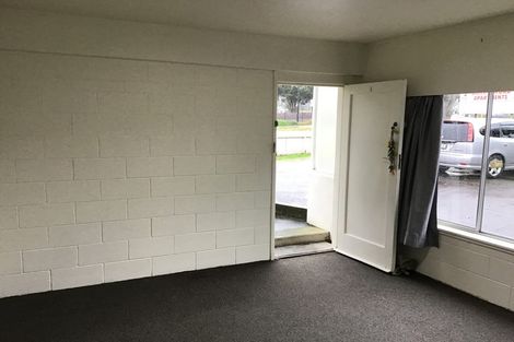 Photo of property in 2 Gorrie Road, Regent, Whangarei, 0112