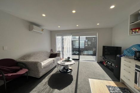 Photo of property in 12/1 Fruitvale Road, New Lynn, Auckland, 0600