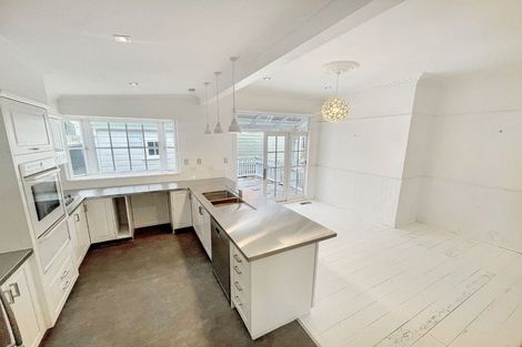 Photo of property in 9 Calgarry Avenue, Thorndon, Wellington, 6011