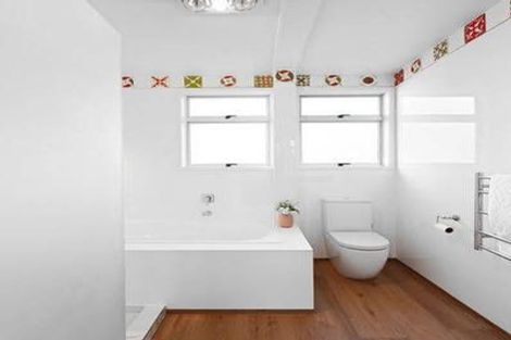 Photo of property in 19 Morrow Avenue, St Andrews, Hamilton, 3200
