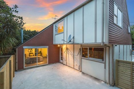 Photo of property in 19 Solander Place, Whitby, Porirua, 5024