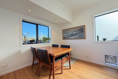 Photo of property in 25 Pirie Crescent, Moera, Lower Hutt, 5010