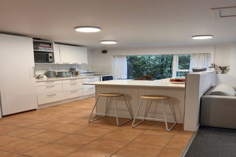 Photo of property in 53a Onedin Place, Titirangi, Auckland, 0604