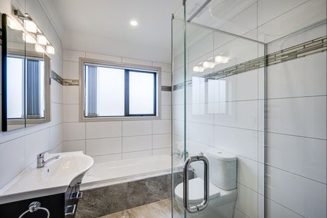 Photo of property in 2 Ranmore Lane, Havelock North, 4130