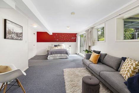 Photo of property in 140 Broderick Road, Johnsonville, Wellington, 6037