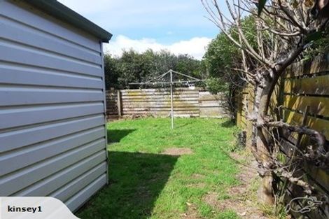 Photo of property in 32 Durham Crescent, Fairfield, Lower Hutt, 5011
