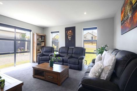 Photo of property in 33 Navy Loop, Rolleston, 7614