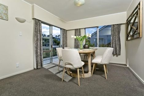 Photo of property in 61 Merriefield Avenue, Forrest Hill, Auckland, 0620