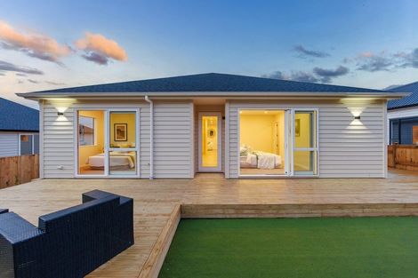 Photo of property in 29 Kaupeka Road, Orewa, 0931
