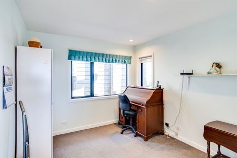 Photo of property in 75 Hetley Crescent, Taradale, Napier, 4112