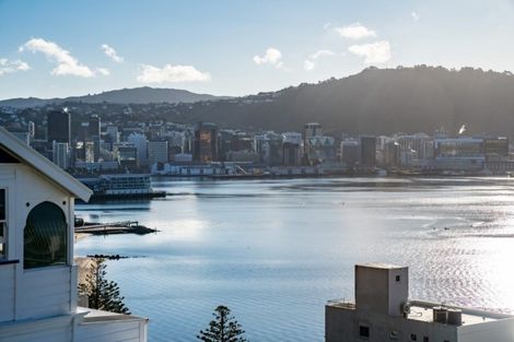 Photo of property in 9u9 Wilkinson Street, Oriental Bay, Wellington, 6011
