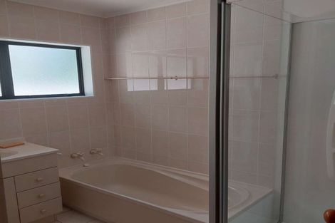 Photo of property in 17a Roy Street, Tawa, Wellington, 5028