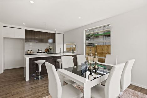 Photo of property in 17 Leatherwood Road, Takanini, 2110