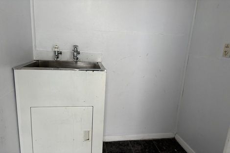 Photo of property in 15 Fox Street, Woodville, 4920