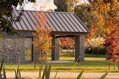 Photo of property in 33 Central Park Avenue, Lake Hayes, Queenstown, 9371