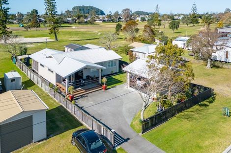 Photo of property in 104 Kiwi Road, Whangamata, 3620