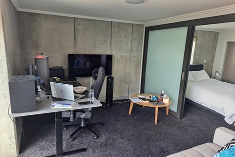 Photo of property in Frame Apartments, 1601/111 Molesworth Street, Thorndon, Wellington, 6011
