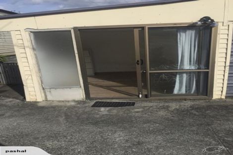 Photo of property in 79 Roberts Road, Te Atatu South, Auckland, 0610