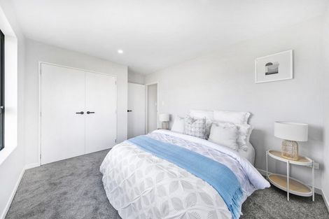 Photo of property in 63 Mcindoe Road, Kumeu, 0810
