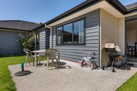Photo of property in 123u4 Holland Road, Fairfield, Hamilton, 3214