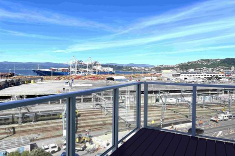 Photo of property in Endeavour Apartments, 125u4 Thorndon Quay, Pipitea, Wellington, 6011