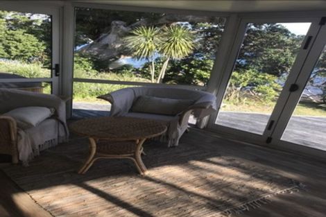 Photo of property in 136 Reotahi Road, Whangarei Heads, Whangarei, 0174