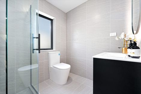 Photo of property in 62b Triangle Road, Massey, Auckland, 0614