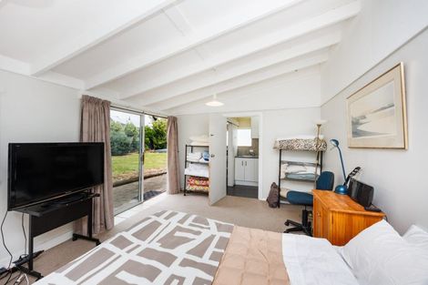 Photo of property in 21 Ilford Place, Awapuni, Palmerston North, 4412