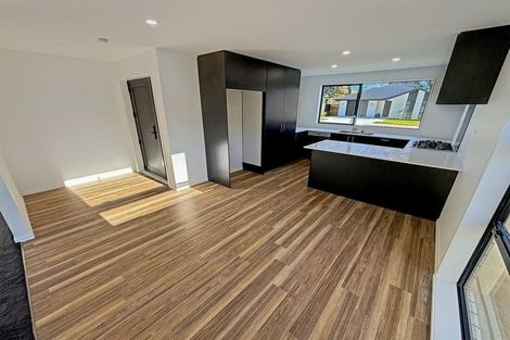 Photo of property in 22 Crossley Avenue, Woodend, 7610