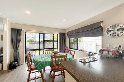 Photo of property in 45 Stewart Crescent, Hokowhitu, Palmerston North, 4410
