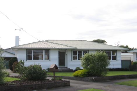 Photo of property in 3 Perth Place, Awapuni, Palmerston North, 4412