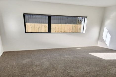 Photo of property in 36a Poruru Close, Papakura, 2110