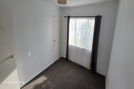 Photo of property in 14 Gosford Drive, Botany Downs, Auckland, 2010