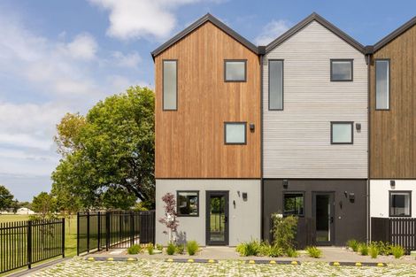 Photo of property in 7a Malaga Crescent, Harewood, Christchurch, 8051