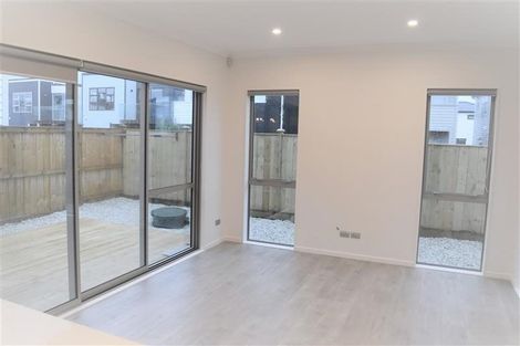 Photo of property in 32 Silvereye Road, Hobsonville, Auckland, 0616