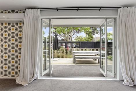 Photo of property in 1/24 Eversleigh Street, St Albans, Christchurch, 8014