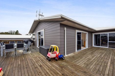 Photo of property in 30 Oberon Street, Stratford, 4332