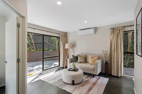 Photo of property in 2/4 Prospect Terrace, Milford, Auckland, 0620
