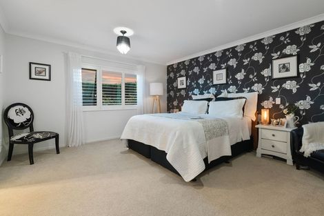 Photo of property in 12 Veronica Close, Red Beach, 0932