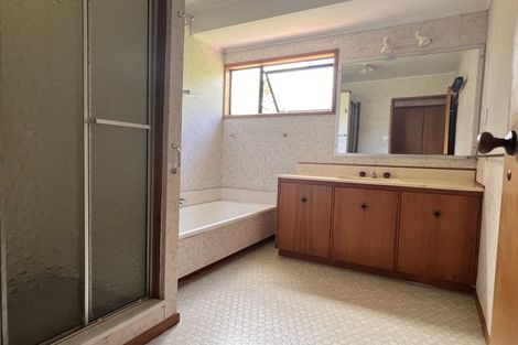 Photo of property in 4 Rae Road, Campbells Bay, Auckland, 0620
