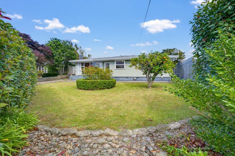Photo of property in 4 Perth Place, Awapuni, Palmerston North, 4412