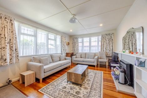 Photo of property in 700 Grove Road, Mayfair, Hastings, 4122