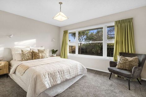 Photo of property in 17 Masham Road, Broomfield, Christchurch, 8042