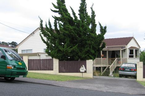 Photo of property in 106 Stanley Road, Glenfield, Auckland, 0629