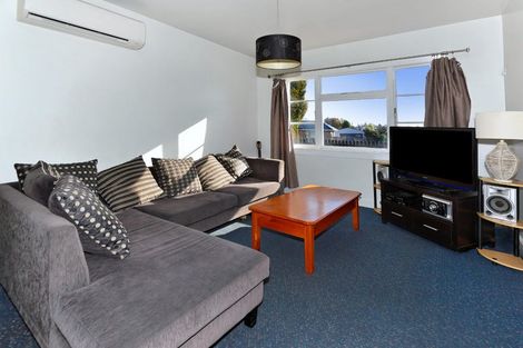 Photo of property in 154 Wainoni Road, Avondale, Christchurch, 8061