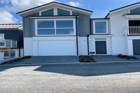 Photo of property in 3 Kopua Place, Whitby, Porirua, 5024