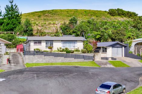 Photo of property in 15 Shaldon Crescent, Blagdon, New Plymouth, 4310
