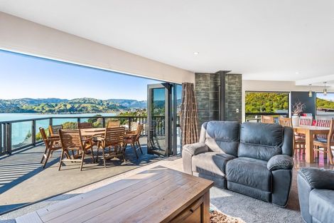 Photo of property in 12 The Topdeck, Whitby, Porirua, 5024