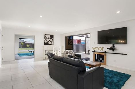 Photo of property in 10 Dunaverty Place, Broomfield, Christchurch, 8042