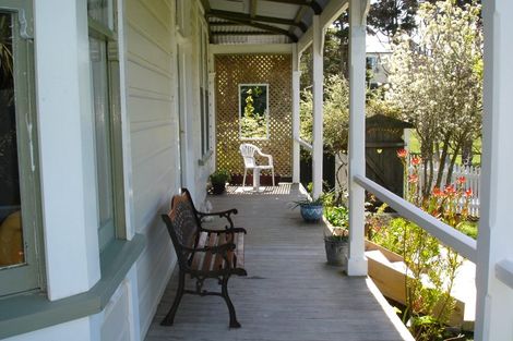Photo of property in 14 Petherick Crescent, Johnsonville, Wellington, 6037